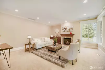 13042 NE 8th Street, Bellevue, WA 98005 - Photo 21