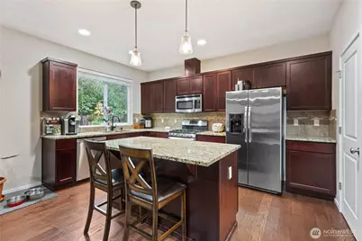 7911 49th Street NE, Marysville, WA 98270 - Photo 5