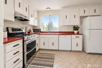 32434 49th Avenue SW, Federal Way, WA 98023 - Photo 7