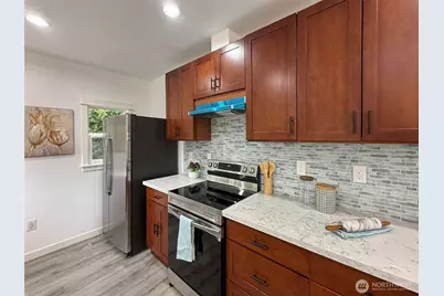 13410 40th Ave S, SeaTac, WA 98168 - Photo 5