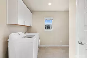 13264 178th Ave Ct E, Bonney Lake, WA 98391 - Photo 29