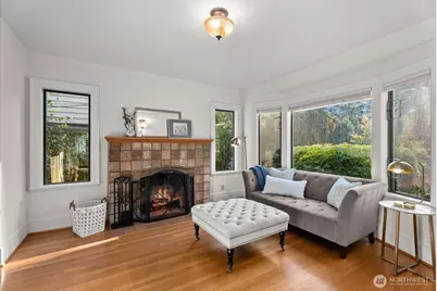 7530 Roosevelt Wy NE, Seattle, WA 98115 - Photo 5