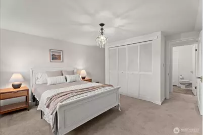 7530 Roosevelt Wy NE, Seattle, WA 98115 - Photo 17