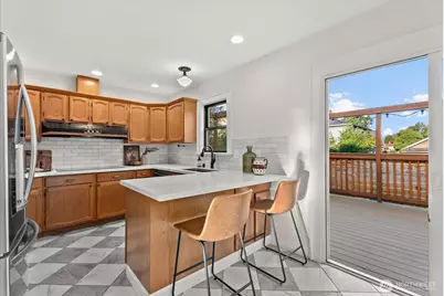 7530 Roosevelt Wy NE, Seattle, WA 98115 - Photo 9