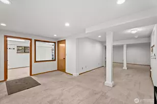 7530 Roosevelt Way NE, Seattle, WA 98115 - Photo 23
