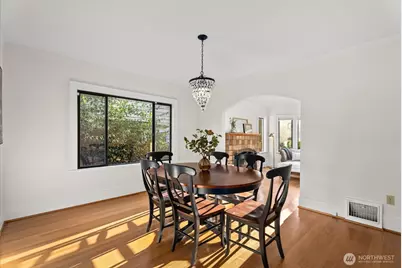 7530 Roosevelt Wy NE, Seattle, WA 98115 - Photo 7