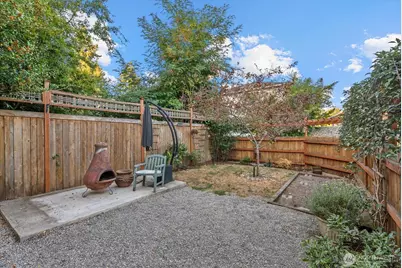 7530 Roosevelt Wy NE, Seattle, WA 98115 - Photo 27