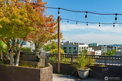 1125 E Olive #202, Seattle, WA 98122 - Photo 25