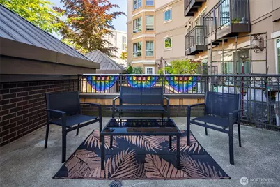 1125 E Olive #202, Seattle, WA 98122 - Photo 17