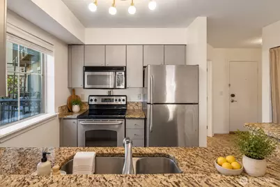 1125 E Olive #202, Seattle, WA 98122 - Photo 9
