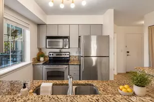 1125 E Olive, Seattle, WA 98122 - Photo 9