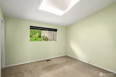 12657 NE 7th Street, Bellevue, WA 98005 - Photo 17