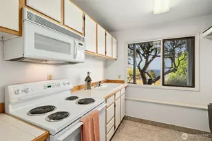 14548 SE 51st St, Bellevue, WA 98006 - Photo 17