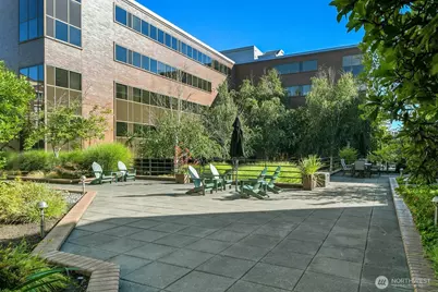 275 W Roy Street #205, Seattle, WA 98119 - Photo 23