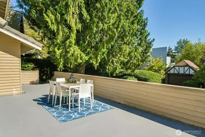 2712 Mount Saint Helens Place S, Seattle, WA 98144 - Photo 17