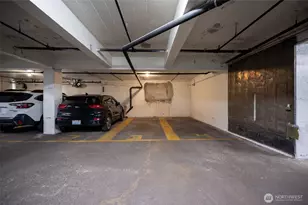 400 Boylston Ave E, Seattle, WA 98102 - Photo 21