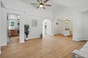 505 Riverview Dr, Auburn, WA 98002 - Photo 5