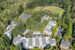 1805 134th Ave SE, Bellevue, WA 98005 - Photo 29