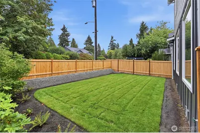 11737 40th Avenue NE #A, Seattle, WA 98125 - Photo 33