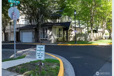 18282 NE 97th Way #105, Redmond, WA 98052 - Photo 31