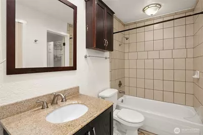 14014 Juanita Drive NE #B2, Kirkland, WA 98034 - Photo 13