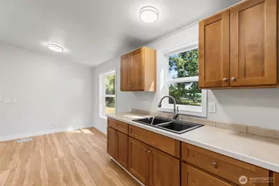 1004 Diane Avenue, Oak Harbor, WA 98277 - Photo 21