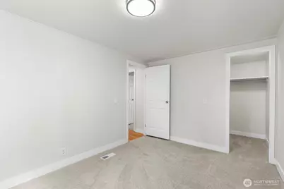 1004 Diane Avenue, Oak Harbor, WA 98277 - Photo 31