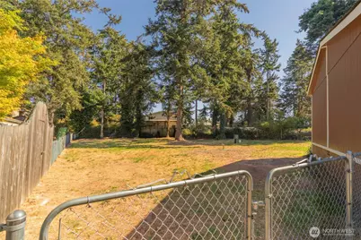 1004 Diane Avenue, Oak Harbor, WA 98277 - Photo 5