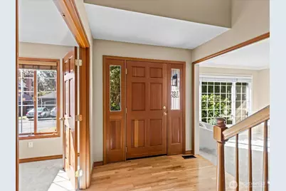 12017 93rd Place NE, Kirkland, WA 98034 - Photo 3