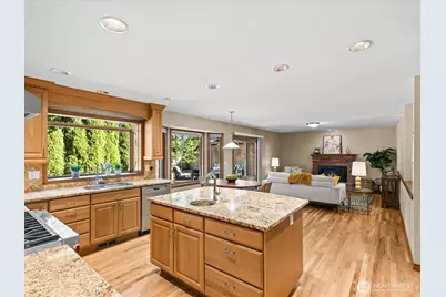 12017 93rd Place NE, Kirkland, WA 98034 - Photo 9