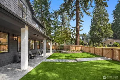 12416 NE 72nd Street, Kirkland, WA 98033 - Photo 3