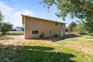 2402 W 16th Ave, Kennewick, WA 99337 - Photo 19