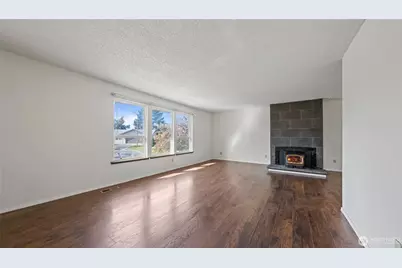 2402 W 16th Ave, Kennewick, WA 99337 - Photo 7