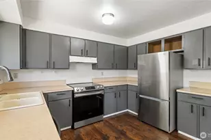 2402 W 16th Ave, Kennewick, WA 99337 - Photo 5
