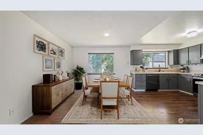 2402 W 16th Ave, Kennewick, WA 99337 - Photo 3