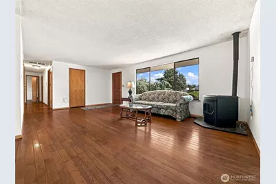 10015 124th Street E, Puyallup, WA 98373 - Photo 9
