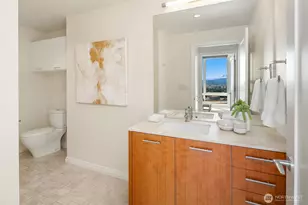 10700 NE 4th St, Bellevue, WA 98004 - Photo 23