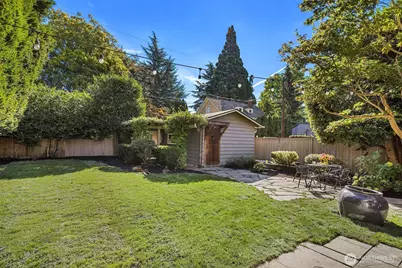 1612 38th Avenue E, Seattle, WA 98112 - Photo 31