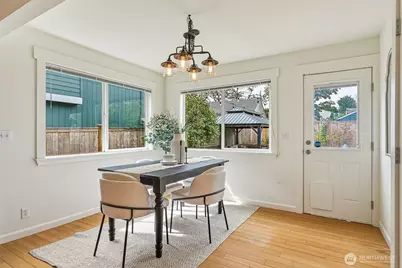8115 12th Avenue SW, Seattle, WA 98106 - Photo 11