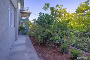 1140 23rd Ave E, Seattle, WA 98112 - Photo 33