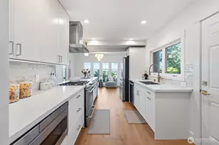 1140 23rd Ave E, Seattle, WA 98112 - Photo 17