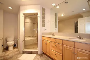 8011 Aurora Ave N, Seattle, WA 98103 - Photo 29
