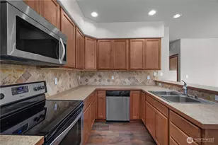 4634 Rochelle St SE, Lacey, WA 98503 - Photo 9