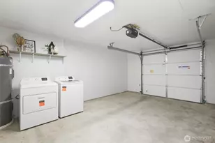 9751 Densmore Ave N, Seattle, WA 98103 - Photo 25