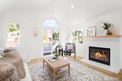 9751 Densmore Avenue N, Seattle, WA 98103 - Photo 3
