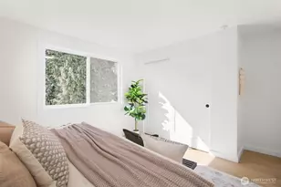9751 Densmore Ave N, Seattle, WA 98103 - Photo 13