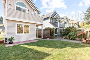 9751 Densmore Ave N, Seattle, WA 98103 - Photo 37