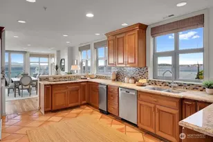 1374 Alki Ave SW, Seattle, WA 98116 - Photo 13