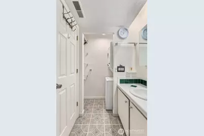 14010 Juanita Drive NE #C6, Kirkland, WA 98034 - Photo 15