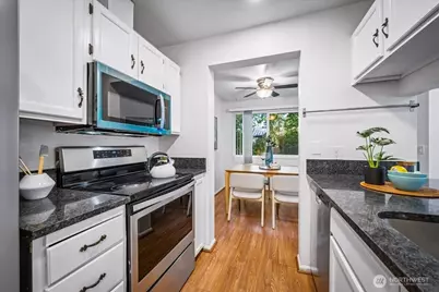 14620 NE 35th Street #106, Bellevue, WA 98007 - Photo 13